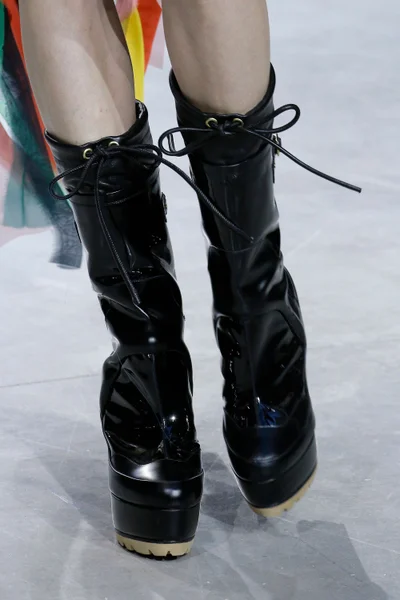 Look 2